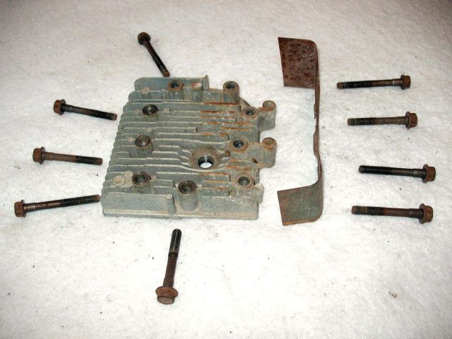 HP Briggs Stratton #19 head, bolts &tin cover off model 190402 