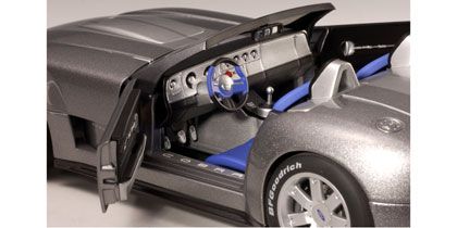 FORD SHELBY COBRA CONCEPT CAR 2004(TUNGSTEN SILVER WITH GREY STRIPE 