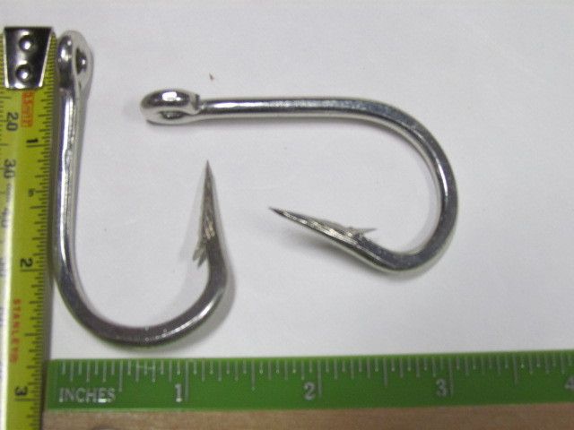 Eagle Claw Lazer Sharp Game Hook 8/0 (IL9015G 8/0)2K G  