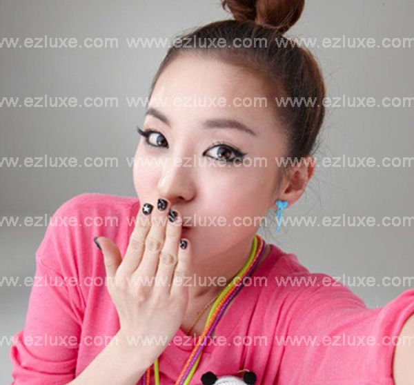 Korean girl group 2NE1 Sandara Park Heart Blood Earring  