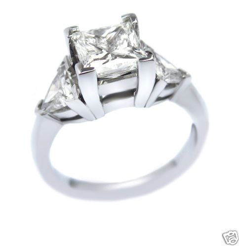 01 J VS PRINCESS CUT 3 STONE PLATINUM ENGAGEMENT RING  