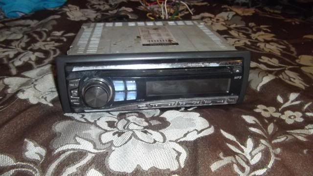 Alpine CDE 9846 CD/ In Dash Receiver 793276711250  