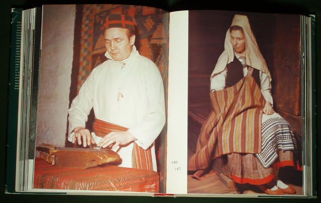 BOOK Finno Ugric Folk Art Finland Hungary Russia Sami costume carving 