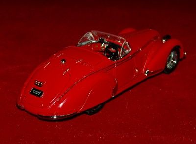   DIE CAST EXACT REPLICA 124 ALFA ROMEO 2900 B 1937 RED/NO TOP  