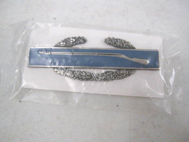 US Army CIB Combat Infantry Badge   1st Award Reg Size  