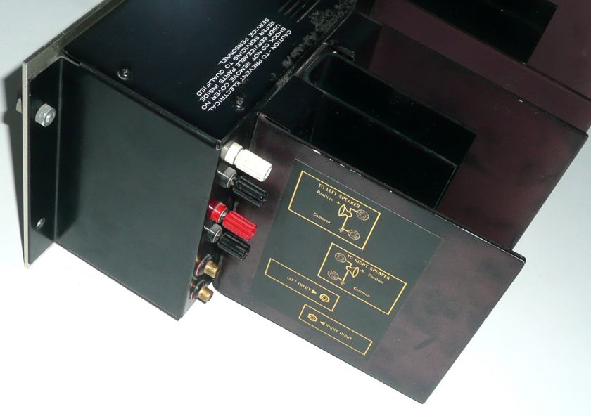 Phase Linear 400 Direct Coupled Solid State Power Amplifier  