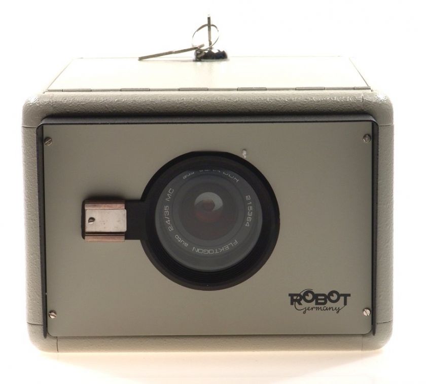 ROBOT VINTAGE SPY CAMERA RSK ROOM SURVEILLANCE UNIT NEW  