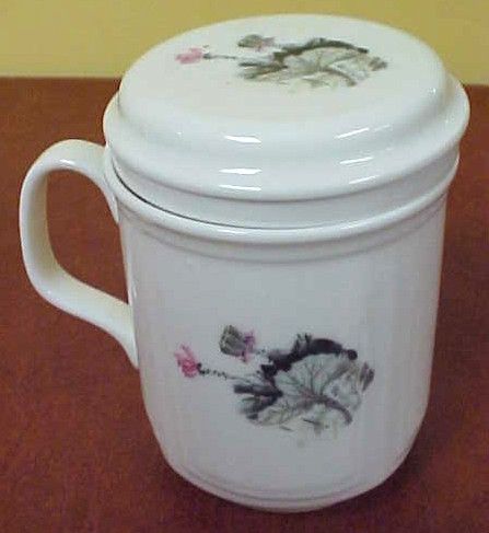 Ho San Large Chinese Tea Cup w/Infuser and Lid  