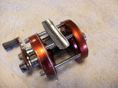 AMBASSADEUR 5000 WITH CLICKER THIS REEL IS USED BUT WORKS GREAT.CHECK 