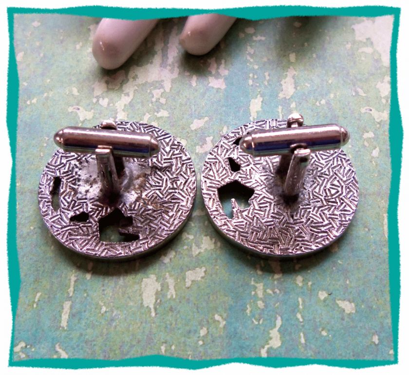 Vintage Silvertone Asian Rickshaw Design Cuff Links  