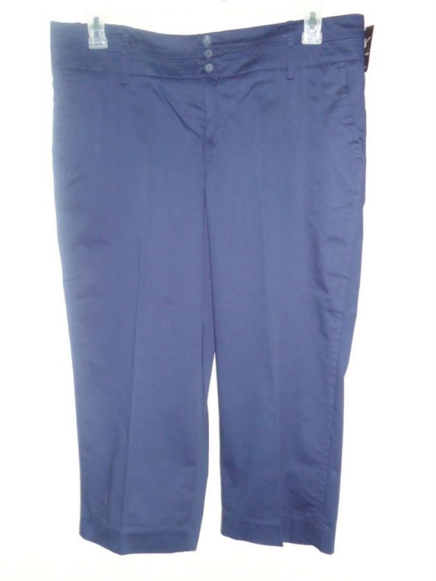 JMS Womens Plus collection Triple Button Capri nwt  