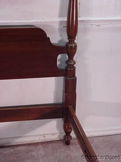 19773Kling Cherry Queen Size Poster Bed  