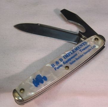   USA POCKET KNIFE~ADVERTISING SALESMAN SALES SAMPLE~FARM~TRACTOR EQUIP