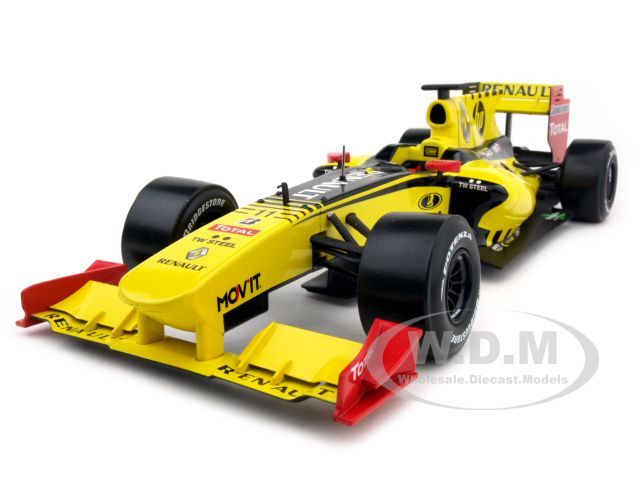 RENAULT F1 TEAM SHOWCAR R30 2010 118  