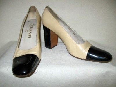 CHANEL Classic Black & Tan Spectator Pumps Size 39/8.5 US  