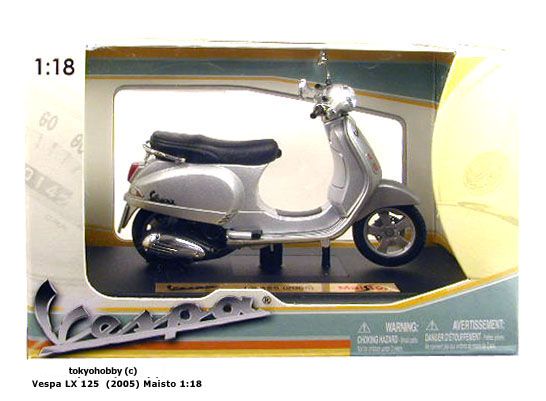 Vespa LX 125 (2005) silver 118 Maisto VERY RARE  