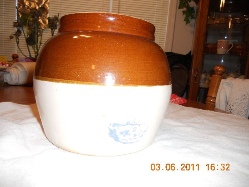 Crown #2 Robinson Ransbottom Bean Pot Crock Vintage  