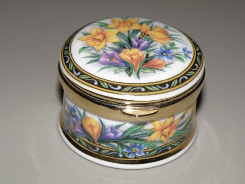 Ayshford bone china spring flower trinket box England  