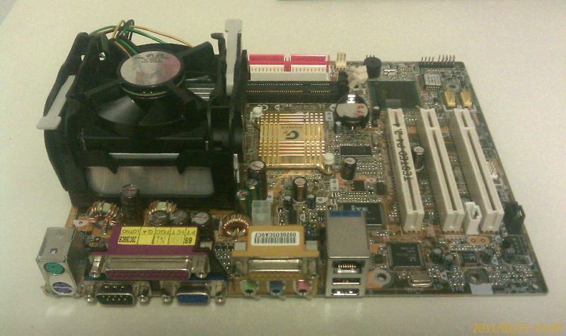 Gigabyte GA 8LS533 Motherboard w Pentium 4 2.4GHz & Fan  