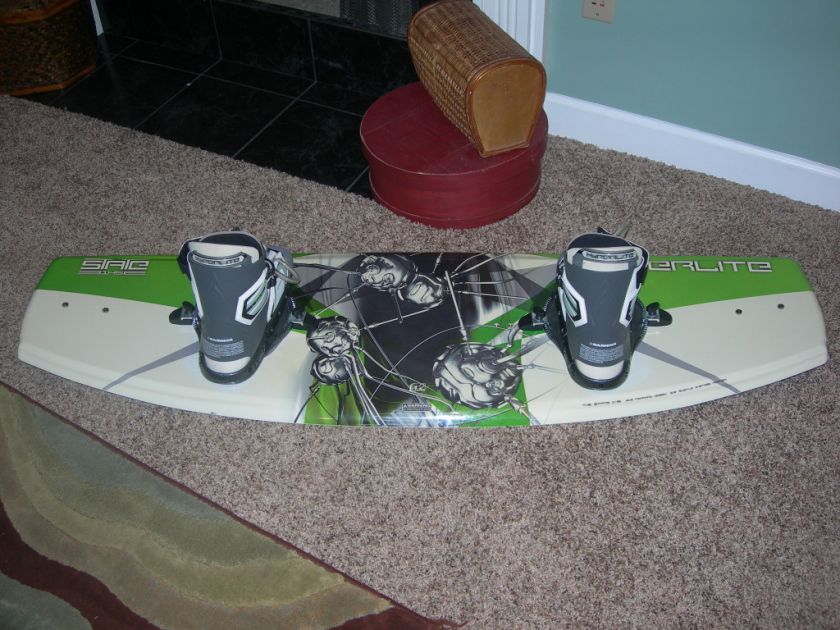   HYPERLITE STATE 145 WAKEBOARD & STATE BINDINGS SZ XL BOOTS COMPLETE